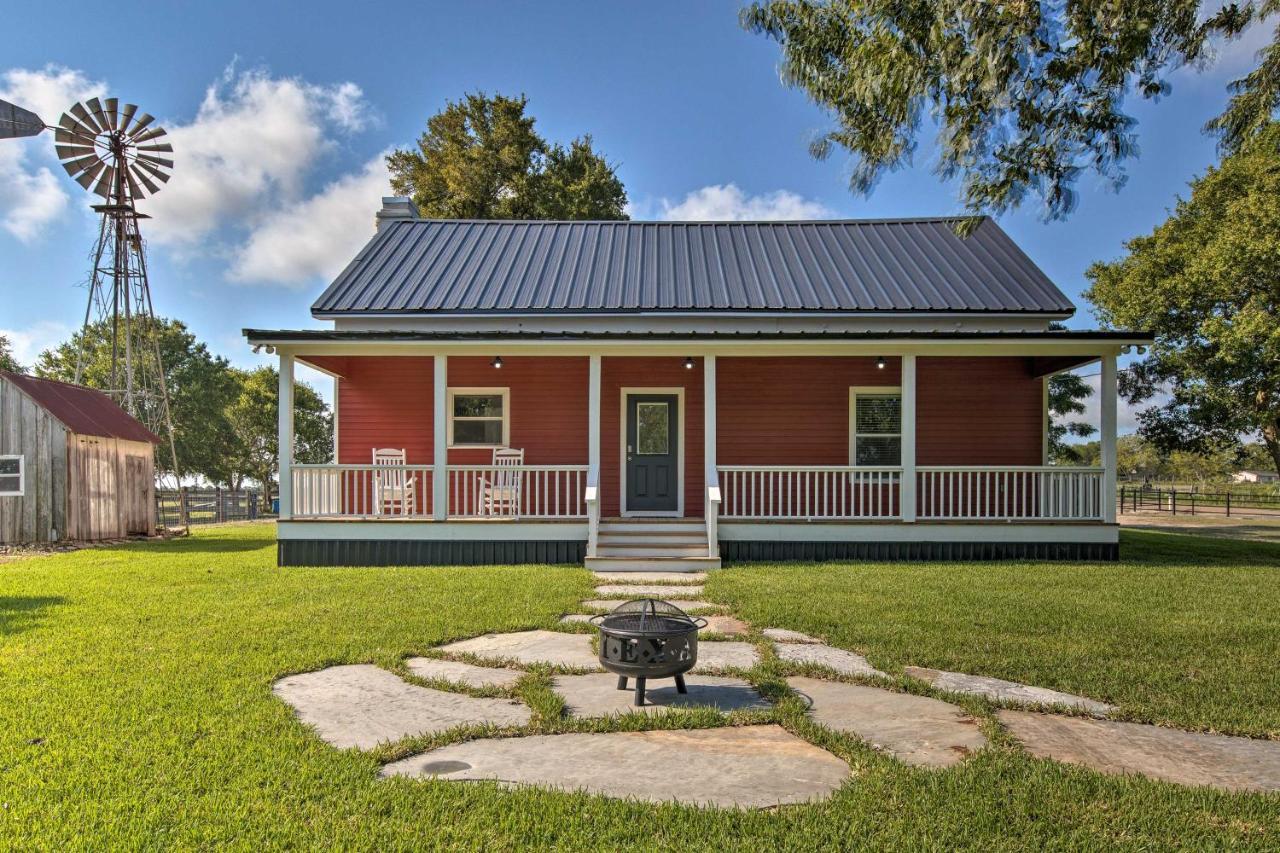 Peaceful Schulenburg Farmhouse With Fire Pit And Grill Esterno foto