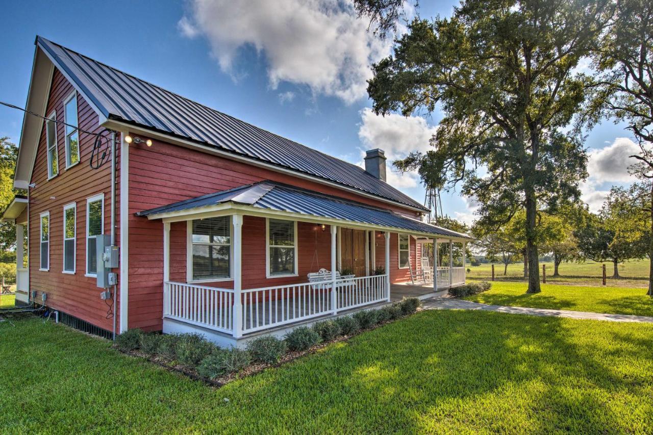 Peaceful Schulenburg Farmhouse With Fire Pit And Grill Esterno foto